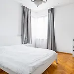 Vitosha Str 2Bd White & Blue Apt By Flat Mаnager