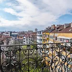 Vitosha Str 2Bd White & Blue Apt By Flat Mаnager