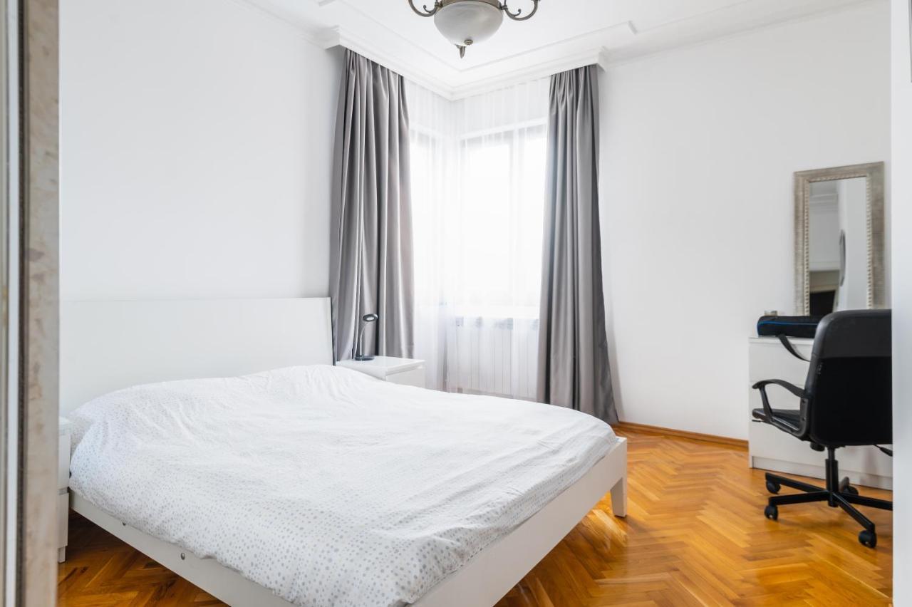Vitosha Str 2bd White & Blue By Flat Mаnager Apartment *