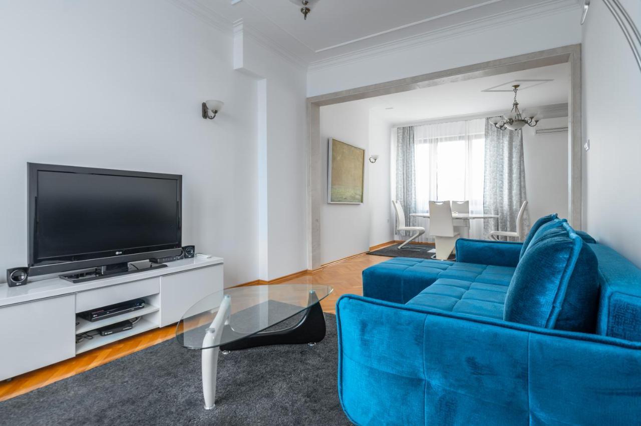 Apartment Vitosha Str 2bd White & Blue By Flat Mаnager Sofia